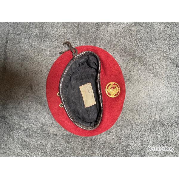 B�ret rouge parachutiste fran�ais