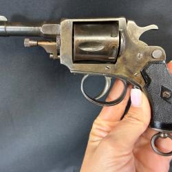 TR&Egrave;S BEAU REVOLVER FABRICATION BELGE (?) cal. 8mm92