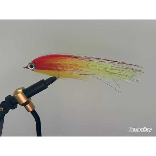 Mouche Brochet jaune rouge hame�on 4/0