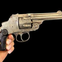SMITH & WESSON HAMMERLESS calibre 38sw
