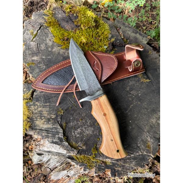 Couteau de Chasse Artisanal forg� � la main, la Damas 128 couches �tui en cuir