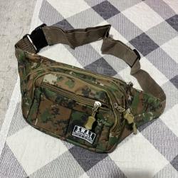 Sac mim&eacute;tique en toile avec quatre fermetures &eacute;clair