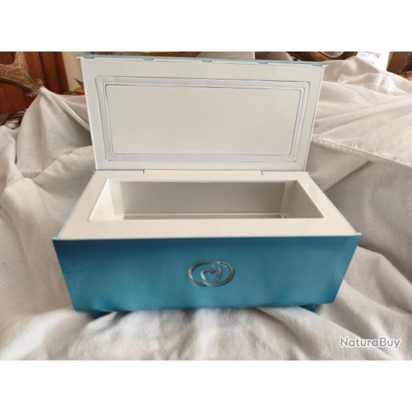 Mini frigo medicaments life in a box