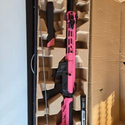 R&eacute;plique Airsoft Specna Arms X-Series (AR9 / PCC) Rose & Noire - Tr&egrave;s bon &eacute;tat (2-3 parties)