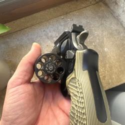Smith&wesson TRR8 performance center