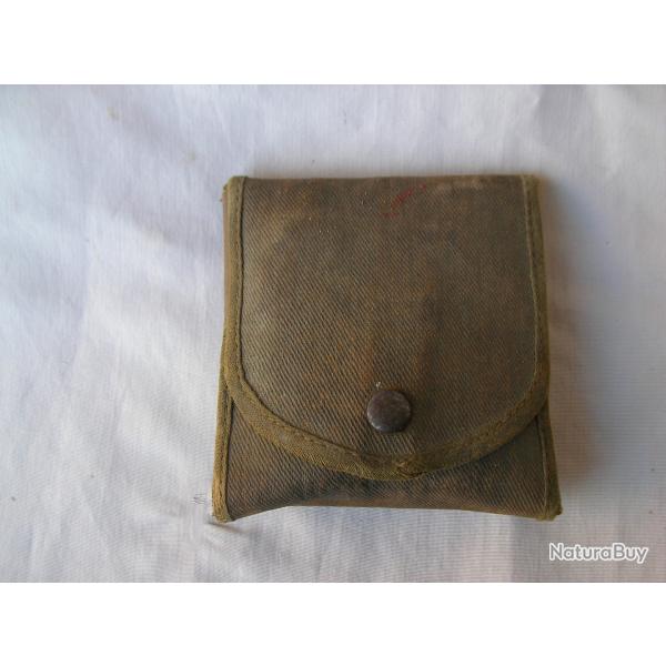 WW2 US RASOIR MILITAIRE AM�RICAIN " STAR " COMPLET  DANS SON �TUI TOILE CAMOUFL� ET BANDE AFFUTAGE