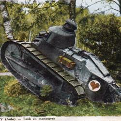 Carte Postale - Camp de Mailly (Aube) - Tank en manoeuvre -N&deg;8256