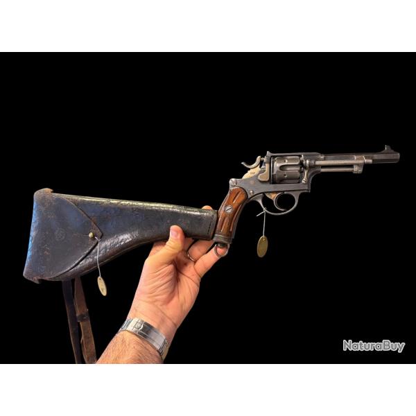 rarissime revolver suisse 1882 avec sa crosse etuit d origine.   waffenfabrik bern