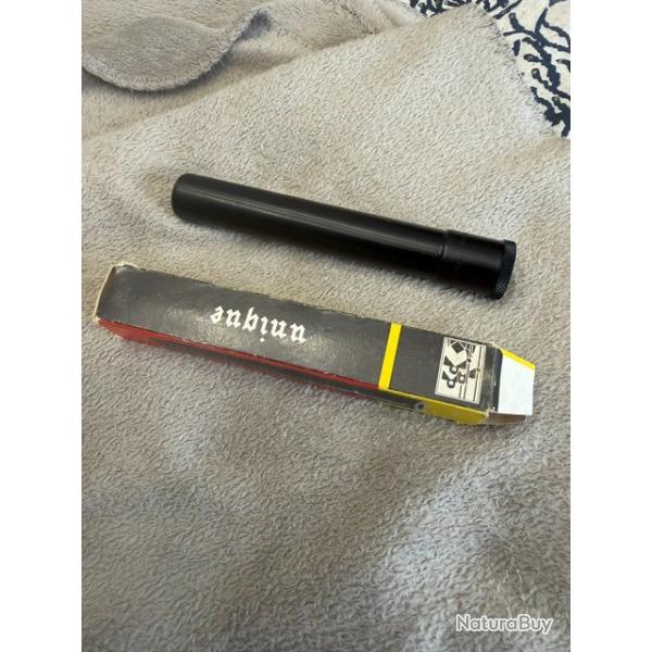 Silencieux unique, neuf jamais �t� mont� le filetage 1/2 x 20 avec sa notice il manque un rabat