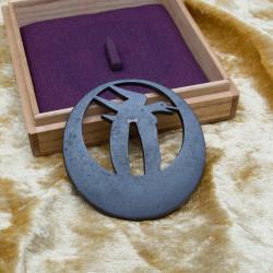 Tsuba &eacute;cole Akao de p&eacute;riode EDO - Garde de Sabre Japonais Katana Wakizashi