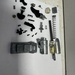 Lot de pi&egrave;ces pistolet Steyr M9-A1 cal.4,5mm bbs