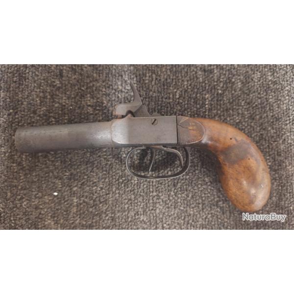 Pistolet de voyage � percussion