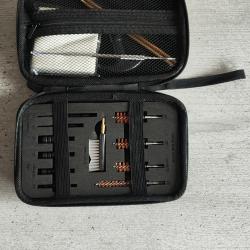 Kit de nettoyage d'armes universel .22-.45 calibre avec brosses en