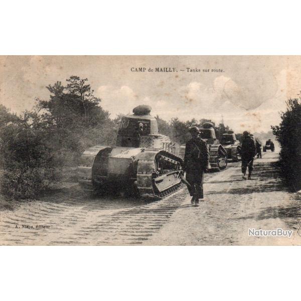 Carte Postale Ancienne - Camp de Mailly - Chars sur route -N�8252