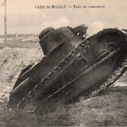 Carte Postale - CAMP DE MAILLY. - Tank en manoeuvre. -N&deg;8251