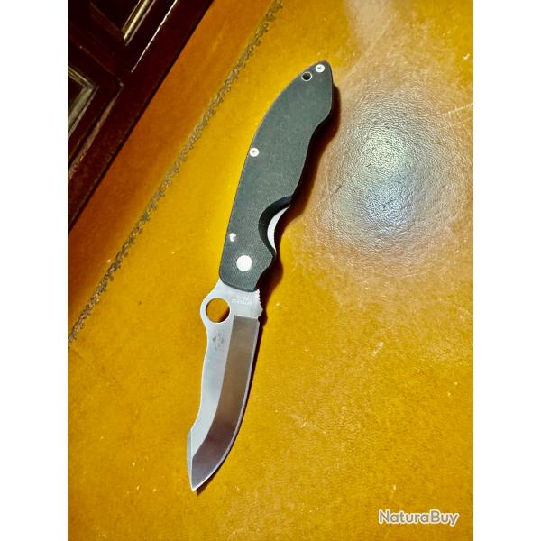 A SAISIR SPYDERCO SCOTT