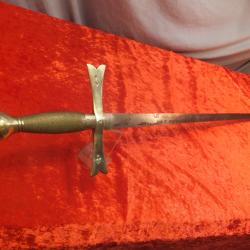 Rare &eacute;p&eacute;e de confr&eacute;rie ou de franc-ma&ccedil;onnerie. Nombreux marquages et symboles &eacute;sot&eacute;riques grav&eacute;s