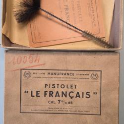 Une belle boite carton du pistolet LE FRANCAIS MF St Etienne Cal 7,65 avec sont livret et lavoir