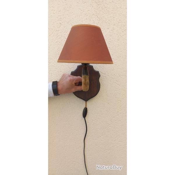 Lot de lampes murales sur support bois