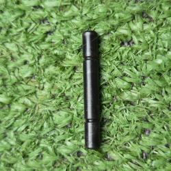Goupille ou axe de bloc d&eacute;tente Mossberg 500, 505, 535, 590, 835, 930, Maverick 88 cal 12