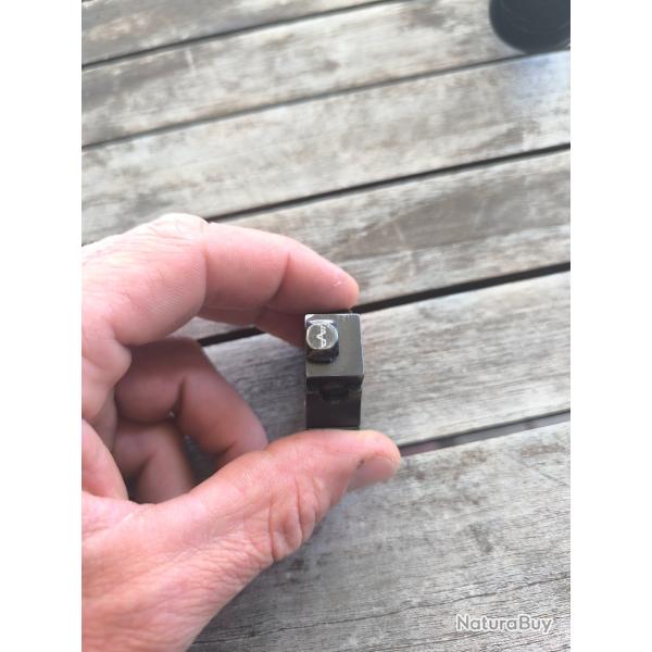Montage superieur amovible et pivotant a collier eaw