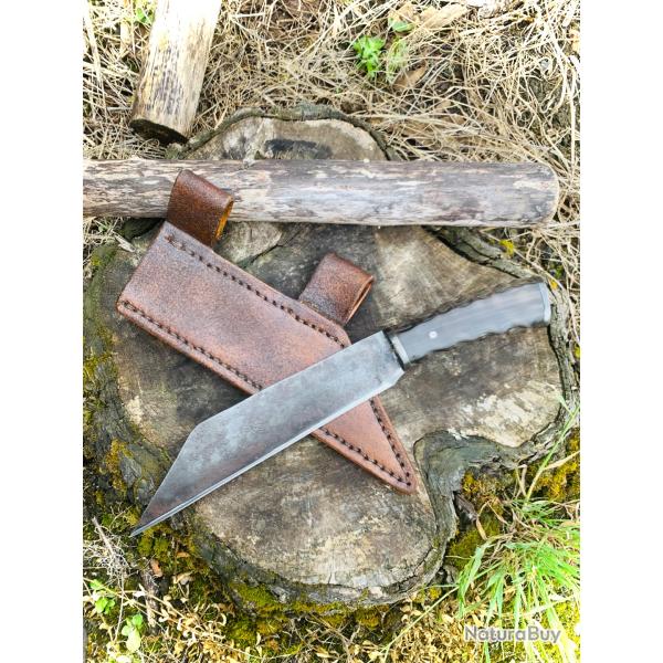 scramasax viking d'artisan / manche en corne / lame acier carbone 1095