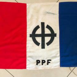 DRAPEAU POLITIQUE DU PARTI POPULAIRE FRAN&ccedil;AIS, ARTISANAL. PAS D'ACHAT X10 X4