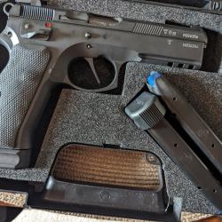CZ sp01 shadow 50eme Anniversaire etat neuf + accessoires