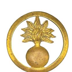 (138.009)  Insigne de B&eacute;ret Ecole Militaire Interarme