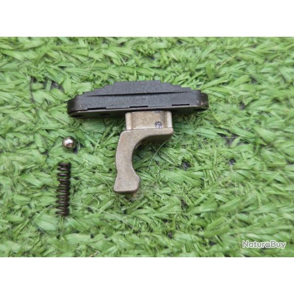 Bouton s�ret� Mossberg mod 835 + ressort + bille