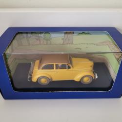 L'Opel Olympia Cabriolet du Sceptre d'Ottokar Tintin Moulinsart