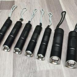 LOT de 7 lampes tactiques zoomable SANS PRIX DE RESERVE