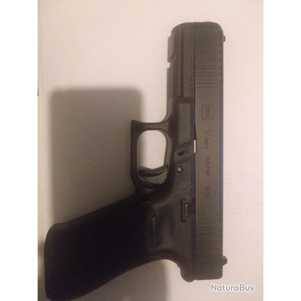 Pistolet GLOCK 17 Gen 5 FS Cal. 9mm