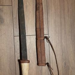 Sabre/ &eacute;p&eacute;e africaine XXe si&egrave;cle