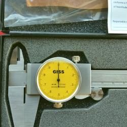 A SAISIR - Pied &agrave; coulisse &agrave; montre GISS, mat&eacute;riel de PRO NEUF