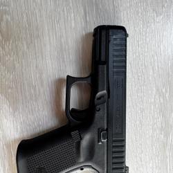 GLOCK 44 22LR