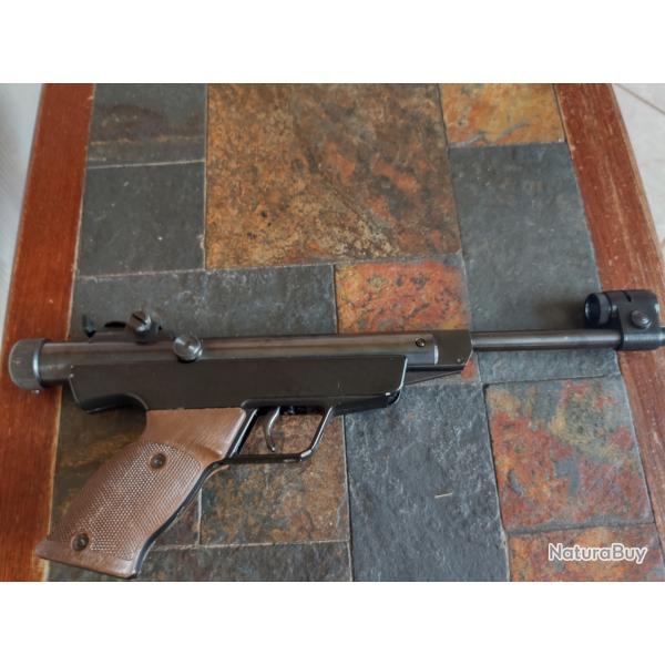 Pistolet � plombs 4.5 diana 6 G en tres bon etat
