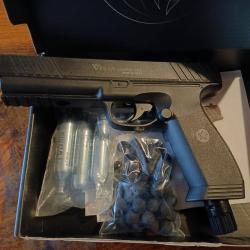 Pistolet gaz vesta d&eacute;fense PDW50 hg, puissance 14 joules
