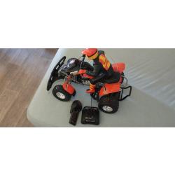 Quad radiocommand&eacute; RC vintage collection Futaba kyosho T2M avion bateau