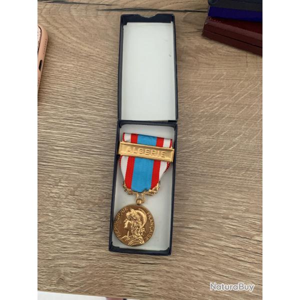 M�daille comm�morative des op�rations de s�curit� et de maintien de l'ordre