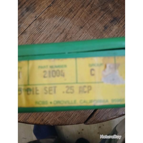 Jeu d'outils 25 ACP tr�s bon �tat peut servi
