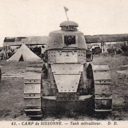 Carte postale Camp de Sissonne - Tank mitrailleur- N&deg;8266