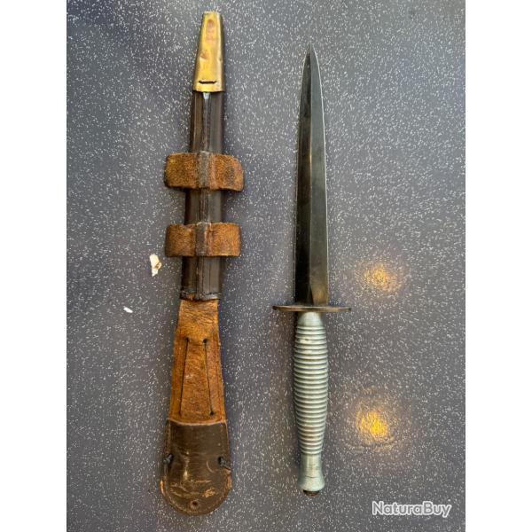 Dague Fairbairn-Sykes FS 3rd Pattern WW2 - Broad Arrow / B4 - Fourreau d'origine