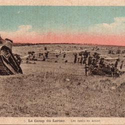 Carte postale Le Camp du Larzac Les tanks en action.- N&deg;8271