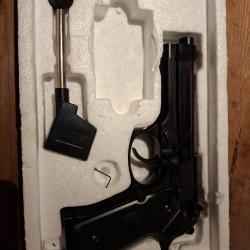 Beretta mod. 92 gas airsoft en bo&icirc;te