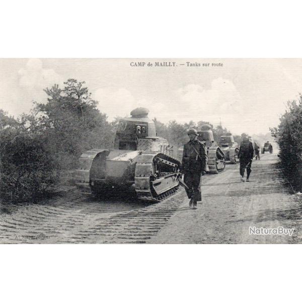 Carte Postale - Camp de Mailly - Chars sur route - N�8278