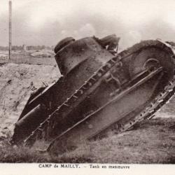 Carte Postale - Camp de Mailly - Tank en manoeuvre - N&deg;8279