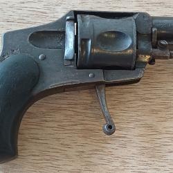 Superbe petit V&eacute;lodog Hammerless Manufrance 5 coups cal. 7 mm