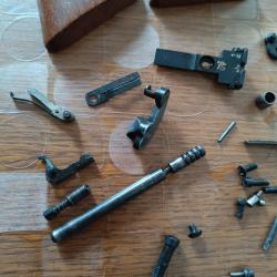 Pi&egrave;ces d&eacute;tach&eacute;es revolver E151
