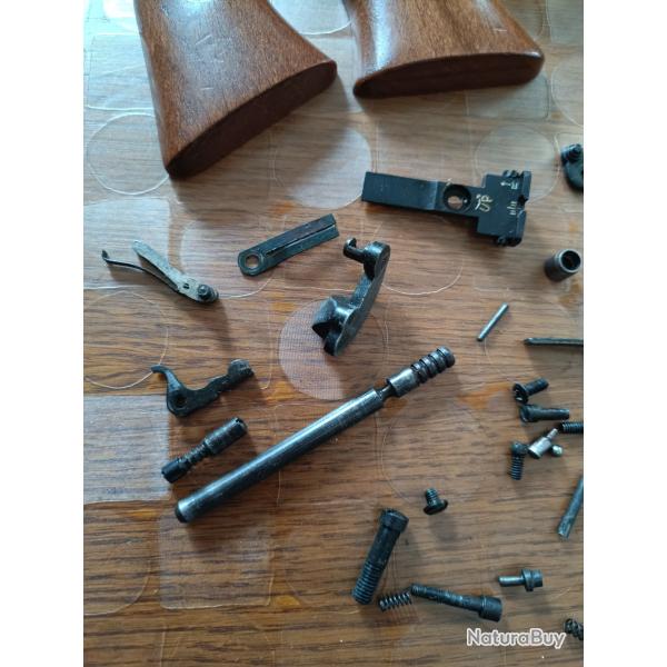 Pi�ces d�tach�es revolver E151